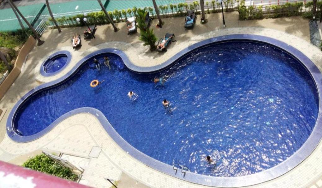 Executives Pantai Seaview Batu Ferringhi 2704 - 2 Bedrooms Екстериор снимка